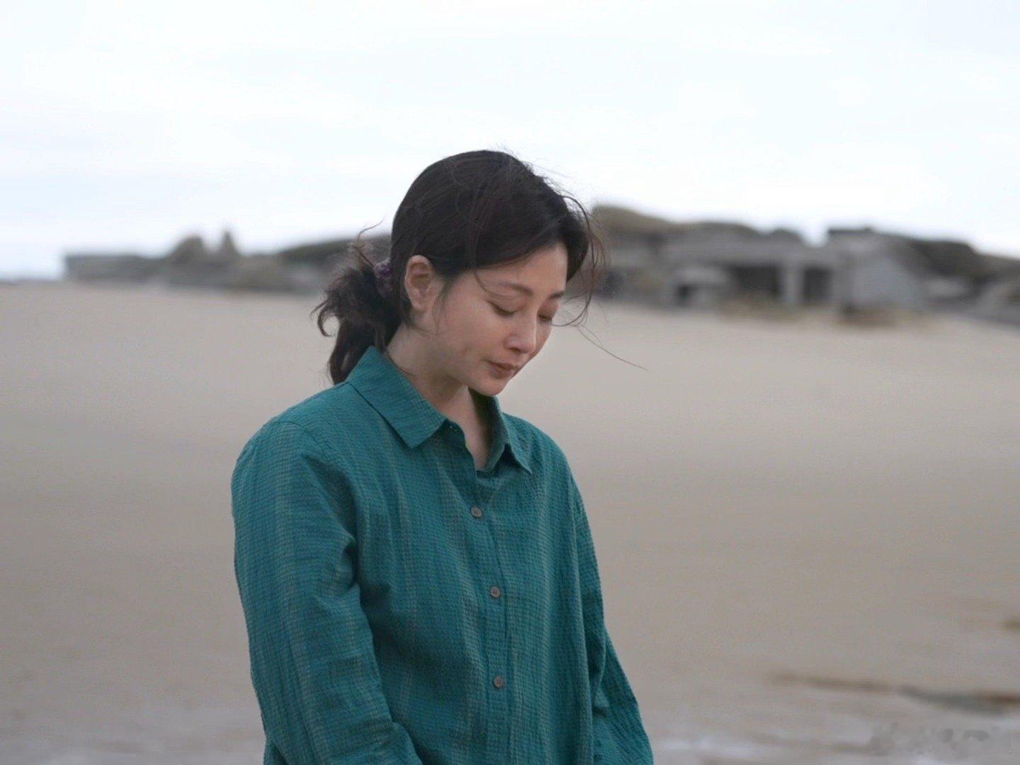 黄渤殷桃生活流演技 本来是冲黄渤看的《浪浪人生》，结果被殷桃圈粉了。她演的陈梨珍