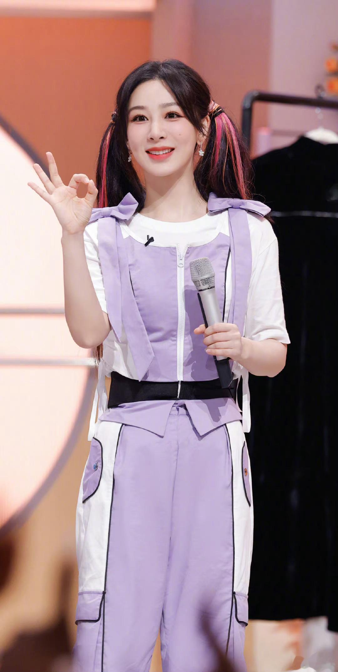 #杨紫[超话]##杨紫小夭# 💕#杨紫长相思# 我有一个很长很长的故事，需要一