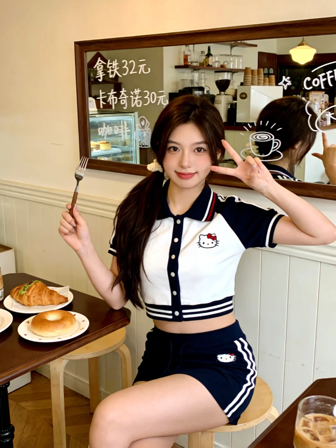 一看就会的甜妹拍照姿势！