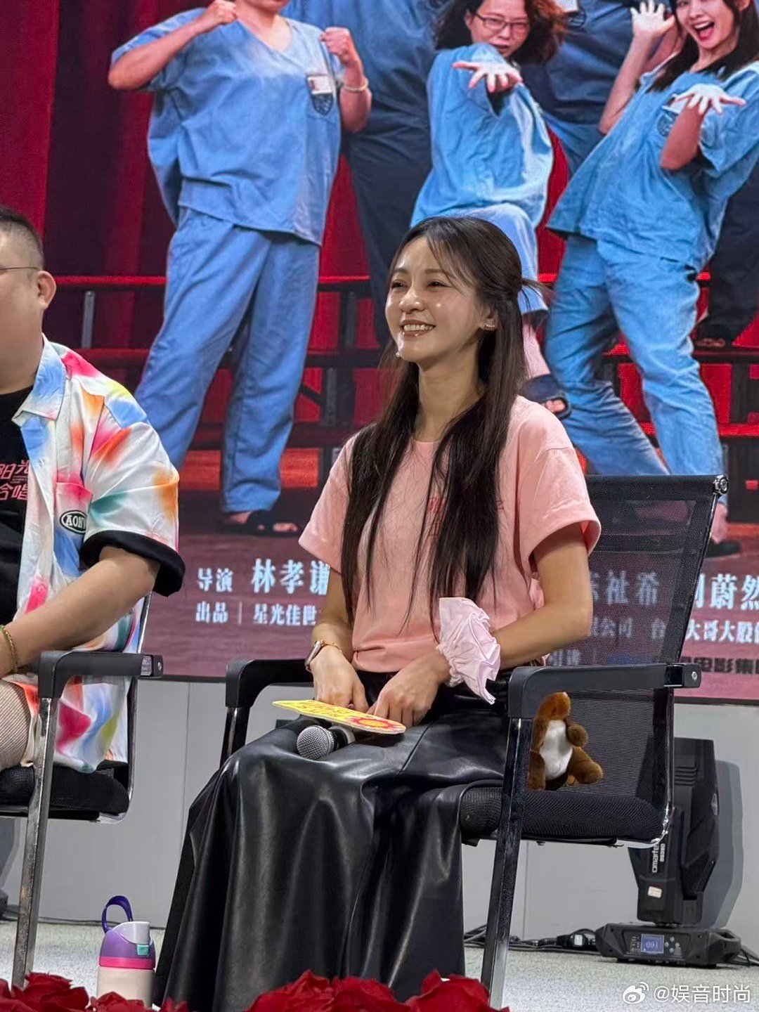 陈意涵演完新电影和童年和解了陈意涵说女性在一起不是勾心斗角 陈意涵在成都路演现场