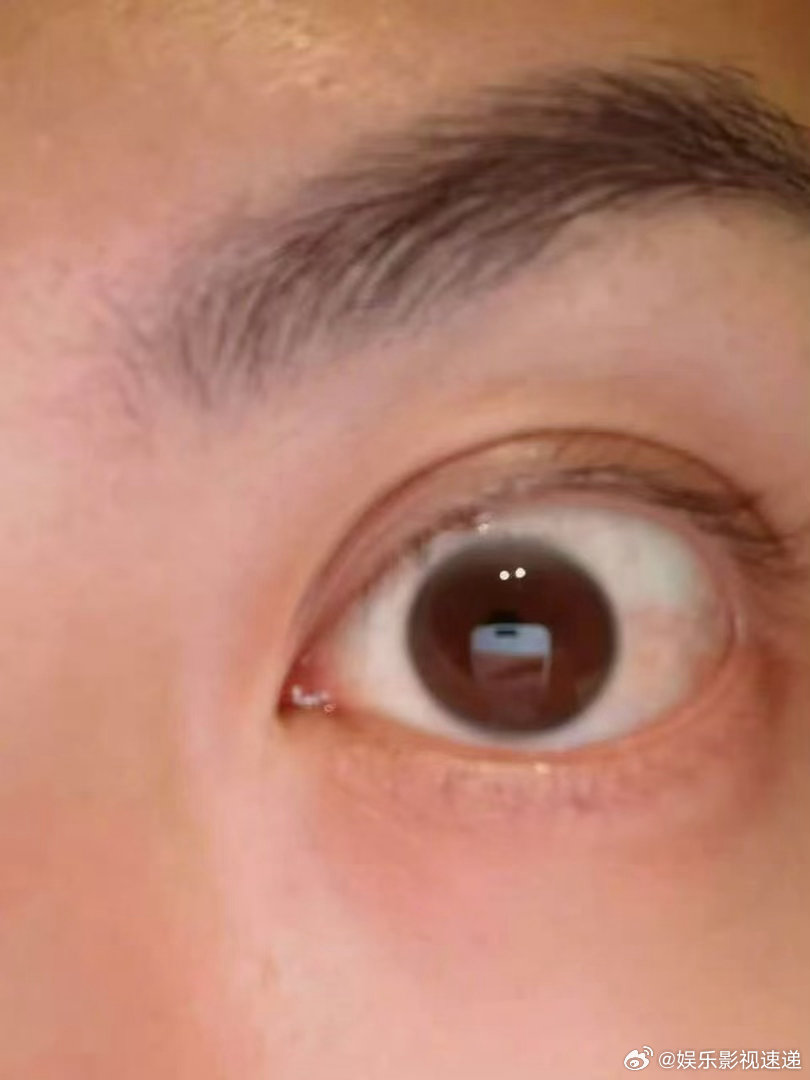 陈伟霆抽象剧宣 九门里最严厉的daddy非陈伟霆莫属，又帅又稳还带点狠，被佛爷帅