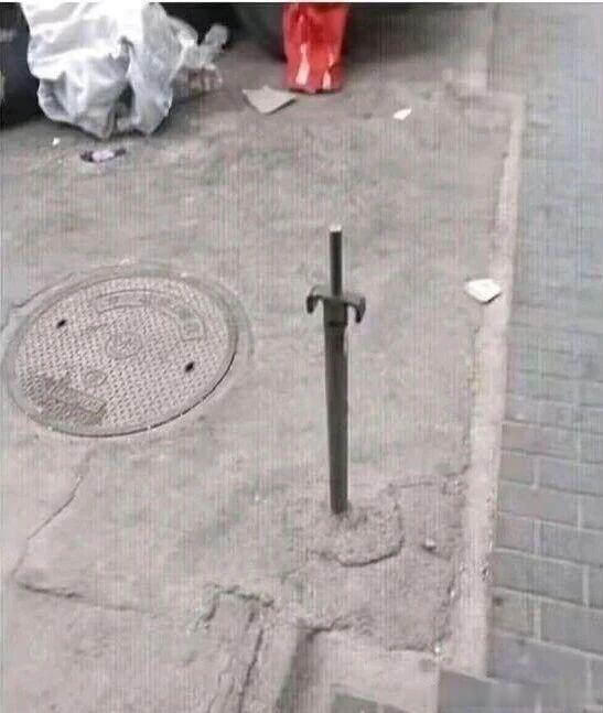 6310拔出此剑者便是荷兰王 