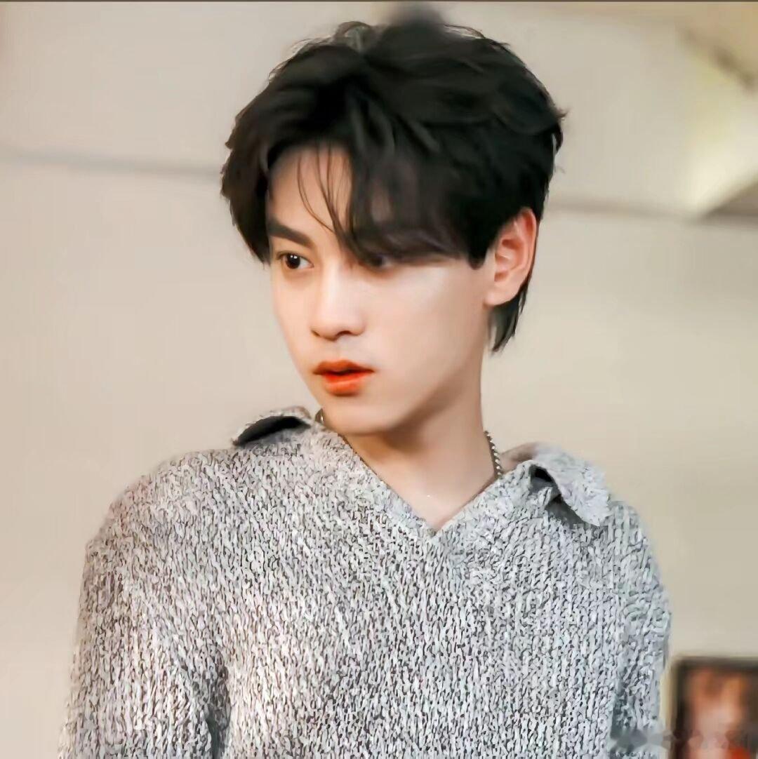 txn 星河璀璨，阳光干净，在人间所有美好的存在里，不论活着或者死去，我总是最爱