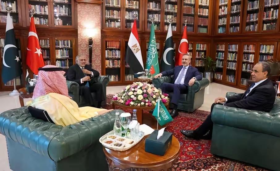 巴基斯坦要当“和事佬”，准备在未来几天主持“有意义的会谈”
 
当地时间3月29