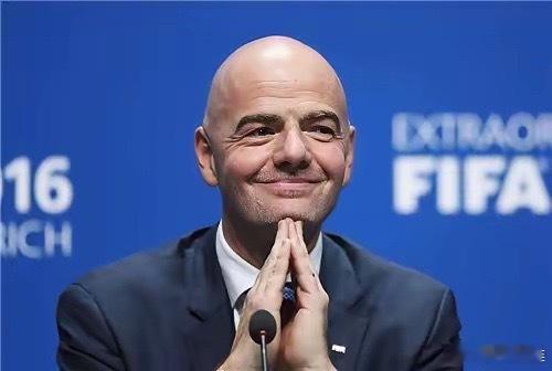反转了，央视要是不买世界杯转播权，国际足联可能造成违约，是要赔偿赞助商的亏损的？