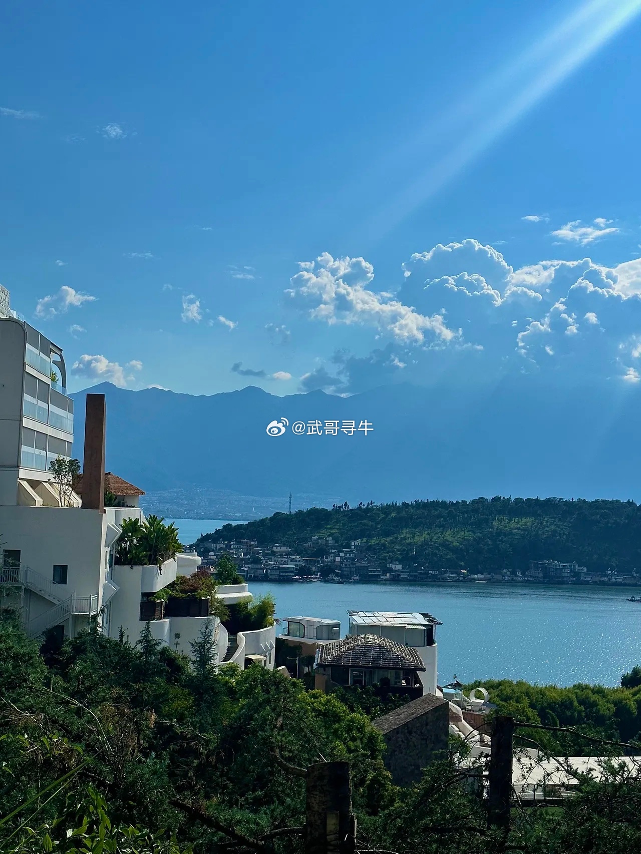马上就要开盘了！一场大戏即将开始，话不多说，直接上重点。昨天下午那份7月经济数据
