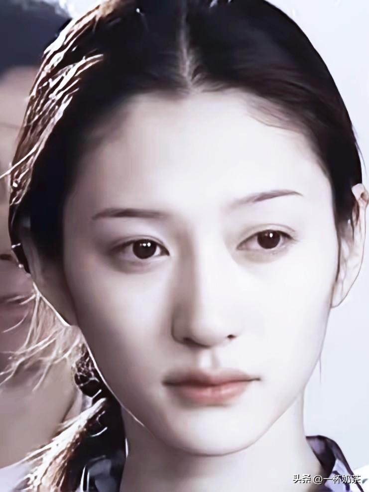 李小冉给天下女人上了一课！
你可以结婚，
也可以离婚，
但你一定要记住，结婚之后