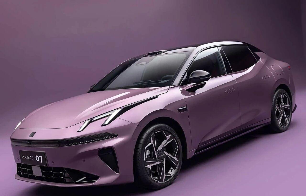 2026款领克07 EM-P已于2025年9月25日正式上市。这款车最大的特点是