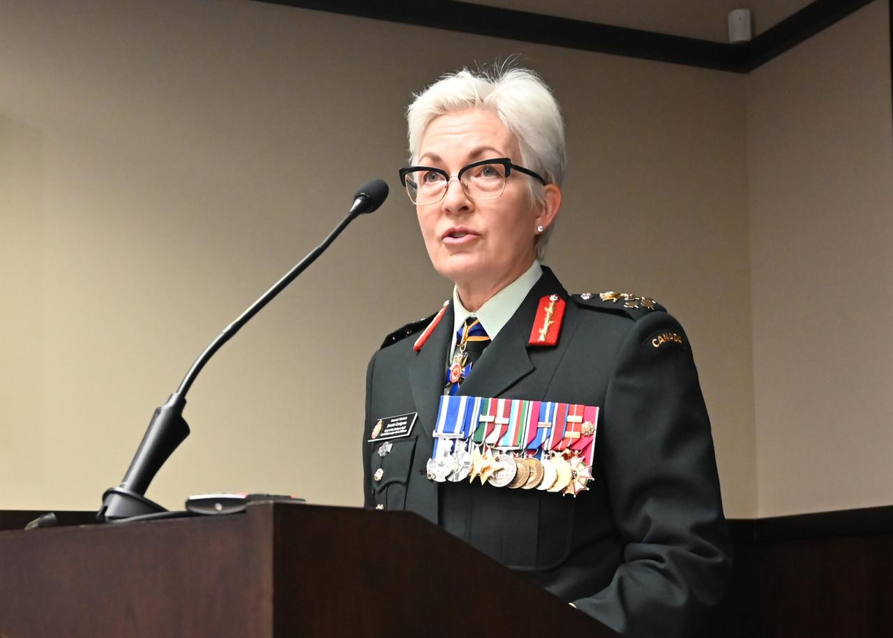 媒体消息：加拿大国防参谋长珍妮·卡里尼昂表示，正与盟友讨论协助防卫波斯湾国家，但