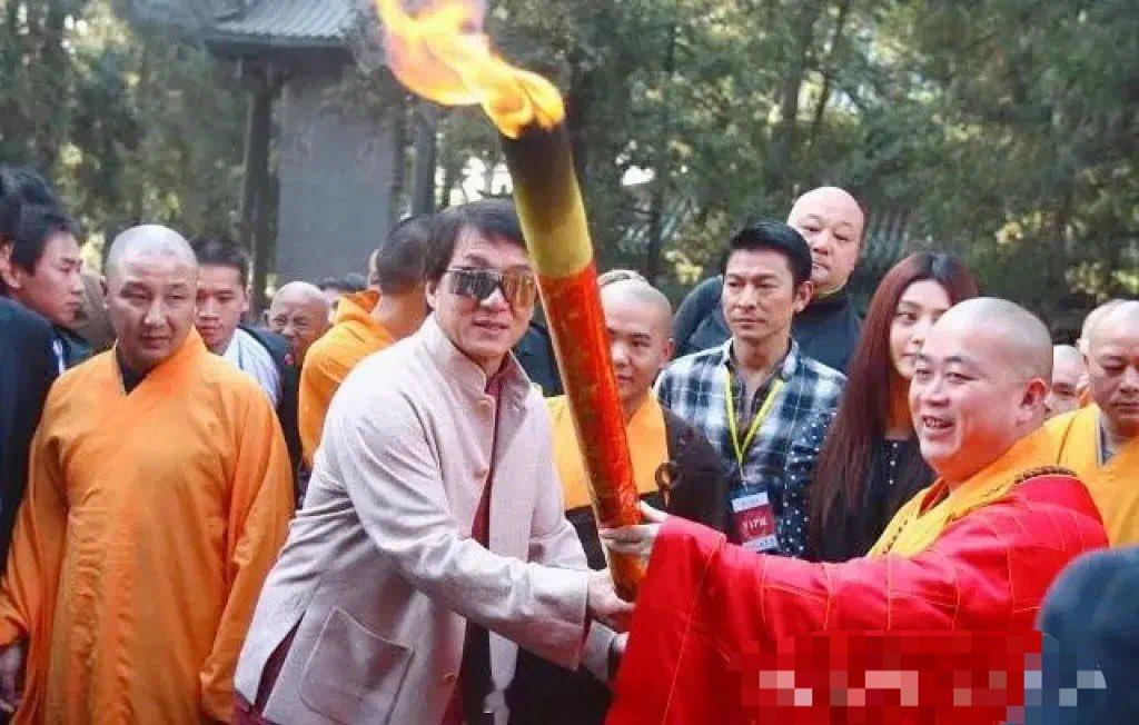 大哥、天王、冰冰和信。这香，多少钱一注？ ​​​