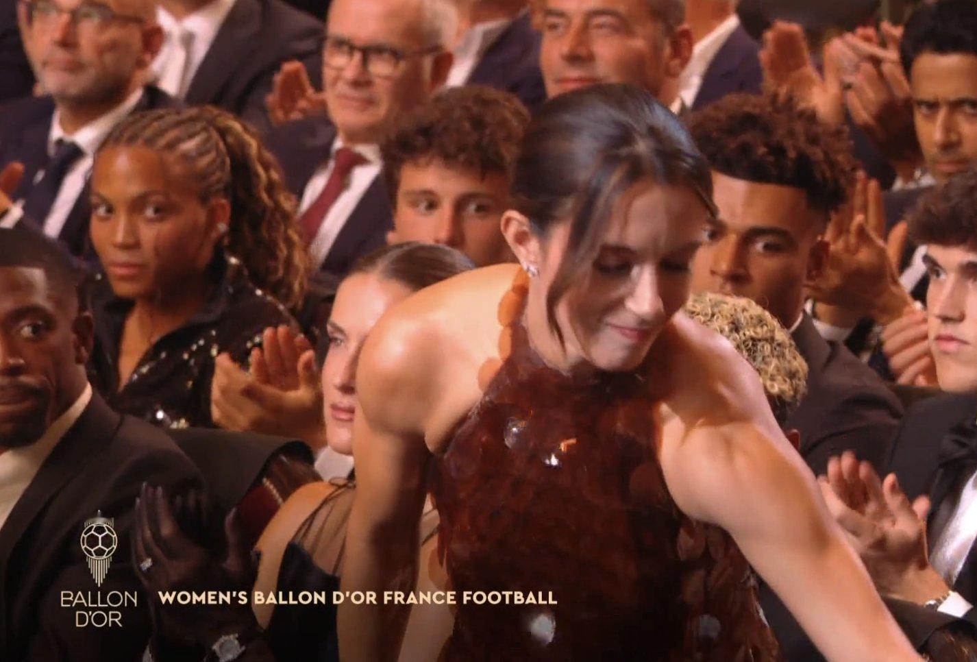 啊啊啊啊恭喜邦邦🎉金球三连[努力]2025金球奖 ​​​