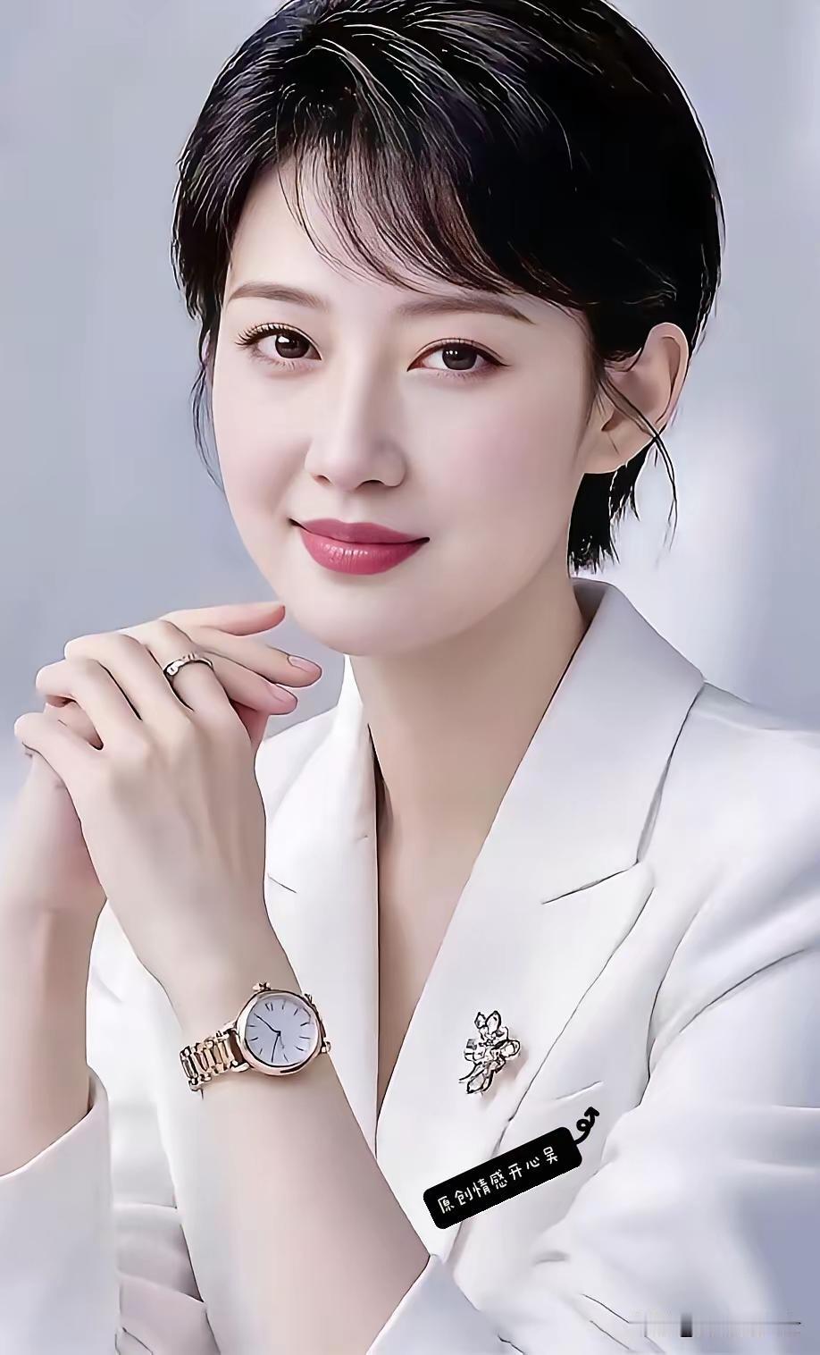 为什么有些中年女人看起来很年轻?
发现没有，
有些中年以上的女人，
看上去很年轻