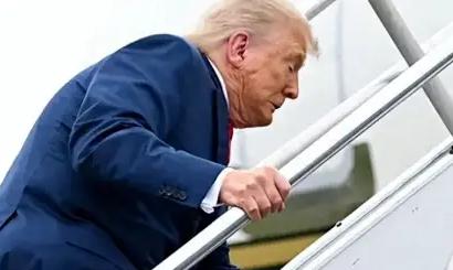 惊爆！79岁特朗普确诊这病，美国政坛要变天？

79岁的特朗普确诊慢性静脉功能不