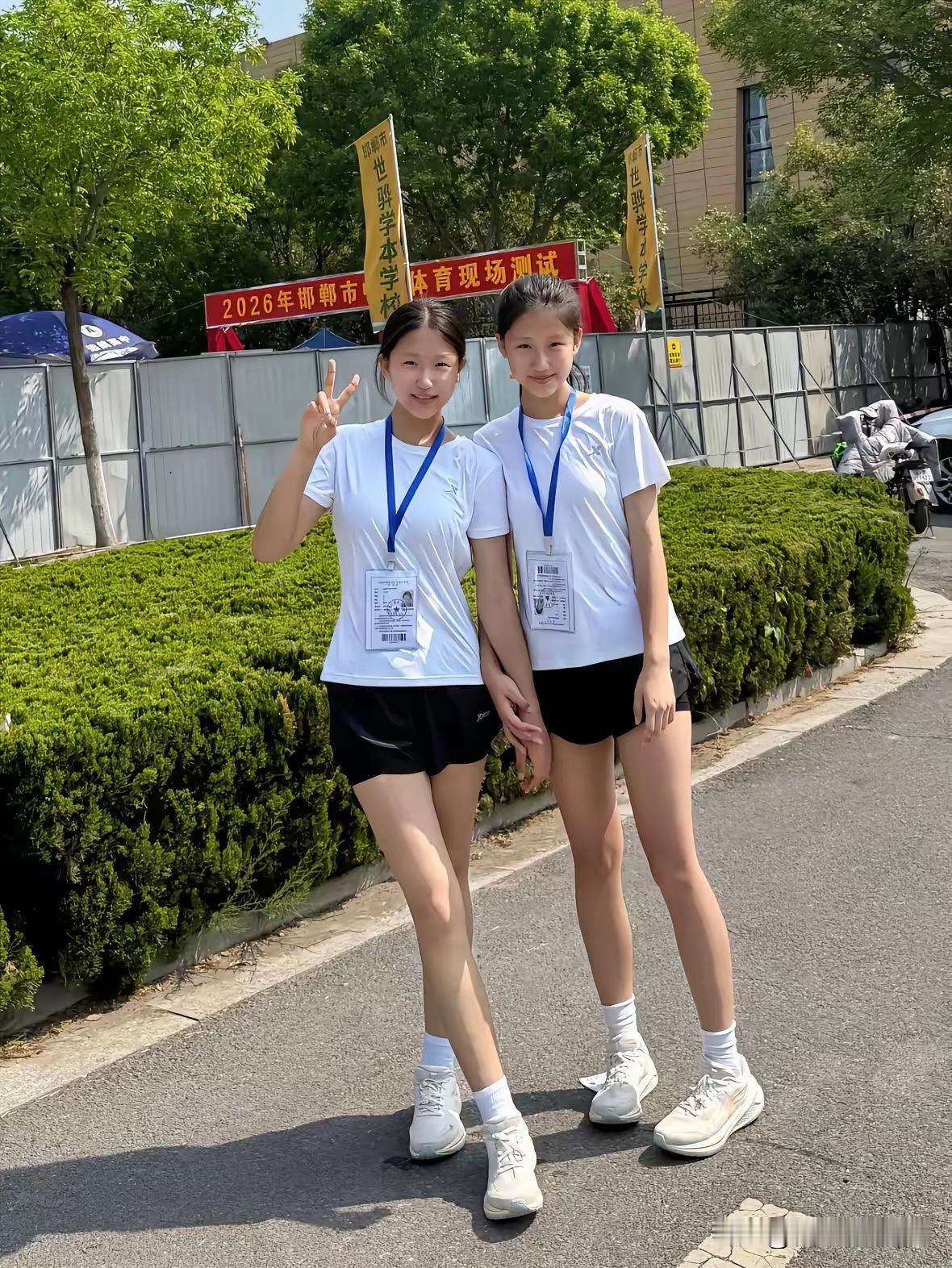 你觉得什么样的美女算是天然美