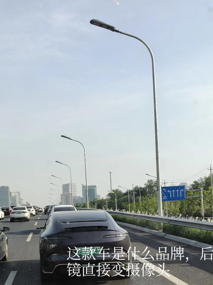 经多见广的师友们，有认识这款车的吗？求指点！！！