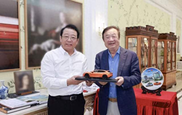 跨界入境，启境是重新发明造车