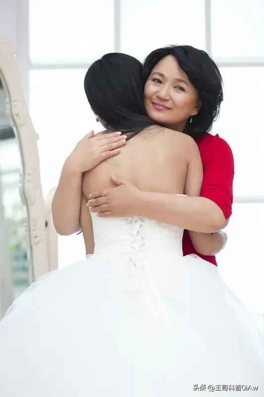 婚后女人一定要掌握财政大权吗？这事儿不能一概而论。
有些女人理财能力强，花钱有分