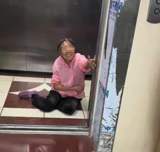 可以帮忙找家人，要联系方式。