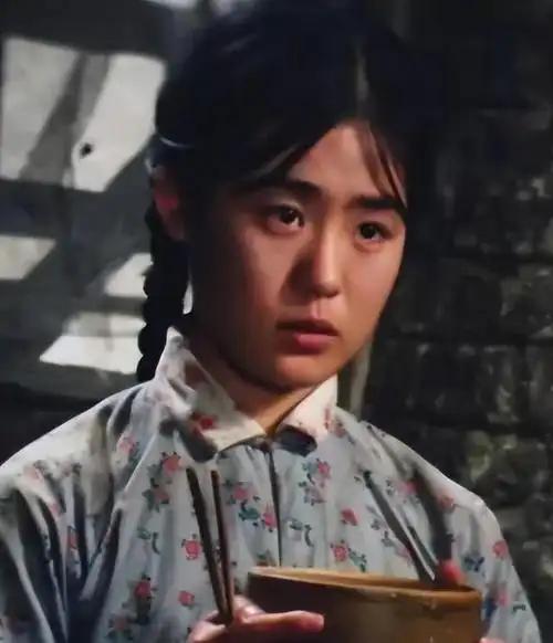 男人图女人什么？

小时候图长相，谁脸蛋好看，就另眼相看。那时还没有生理发育之说
