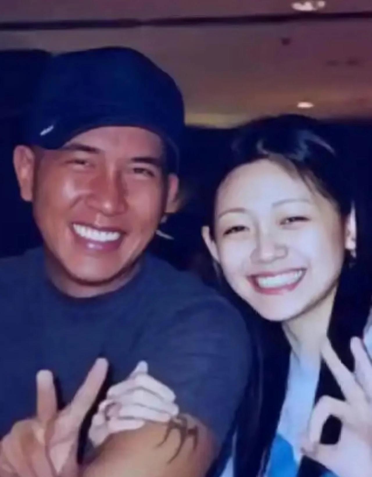 本来就是埋藏到心底不想拿出来的，离婚后恰好光头重新联系上了，当初也不是劈腿什么的