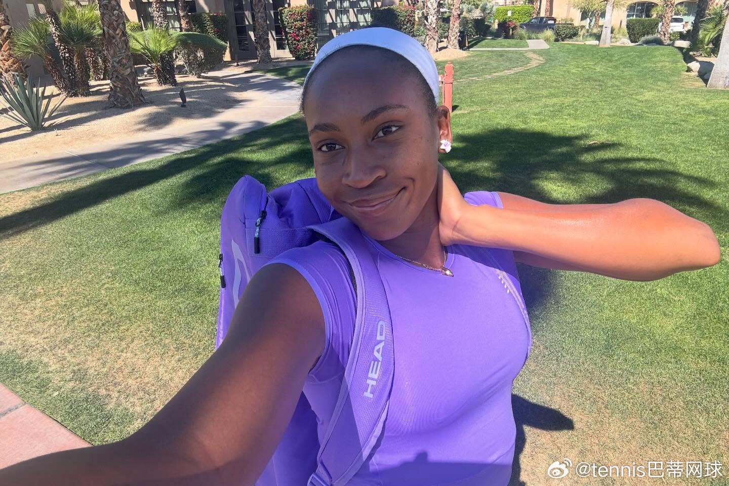 芙妹ins更新：很高兴回到了北美赛季芙妹还是可可爱爱，印第安维尔斯是她的主场，保