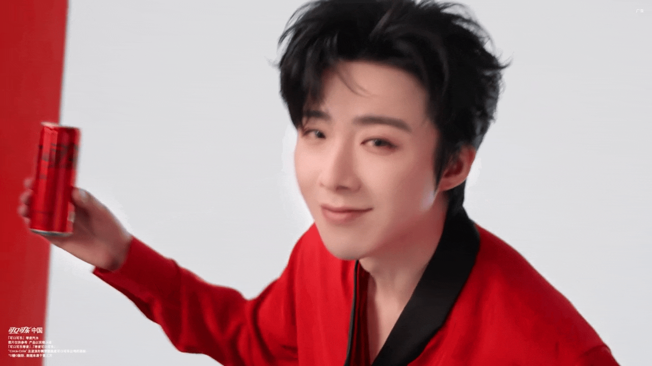 刘宇宁可口可乐品牌代言人 嘿！我在星品影响力上邂逅了一个疯狂心动的星品——与宁一