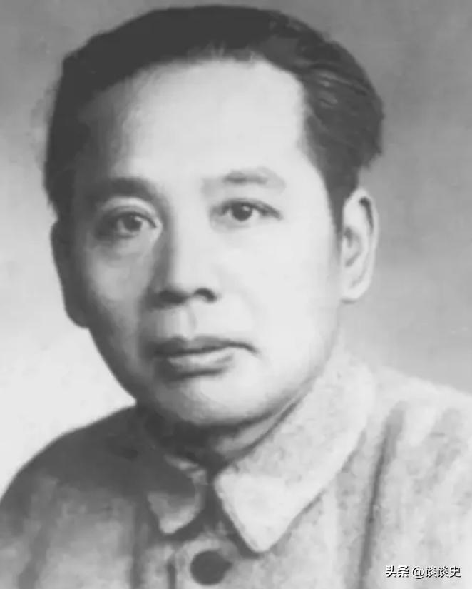 1939年，张恨水日子，穷得连烟都买不起了，他的邻居是好友老舍，却不肯开口求助，