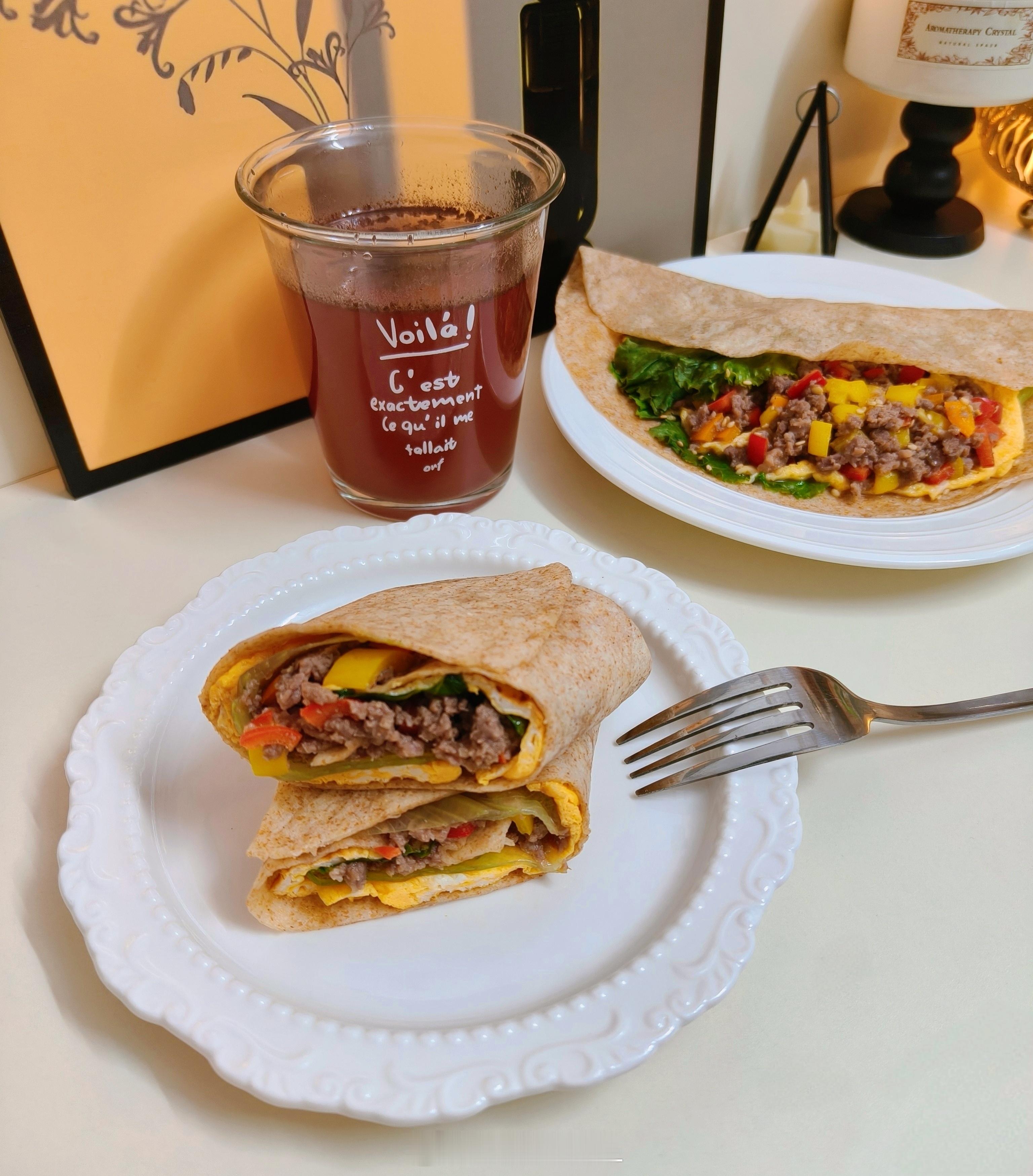 我的美食日记 把开心一口一口吃进肚子里，平凡的一天，也被这扎实的满足感治愈了。好