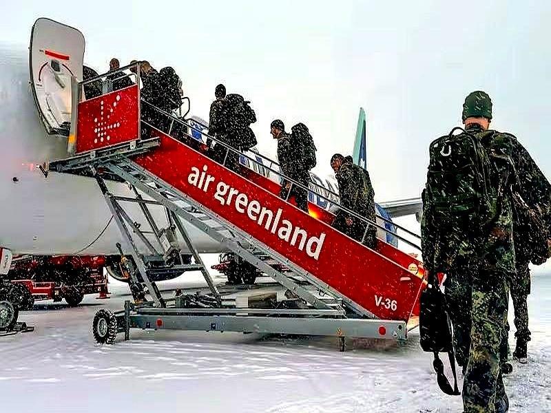 15人44小时跑路，北极打卡下班
 
德国兵刚踩上格陵兰冰，柏林就喊撤。理由是风