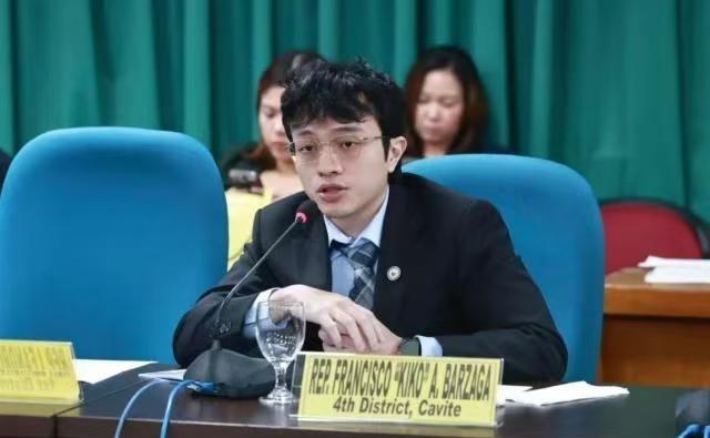 菲律宾终于动手了！日前菲律宾众议院召开全体会议，以压倒性票数将众议员巴尔扎加正式