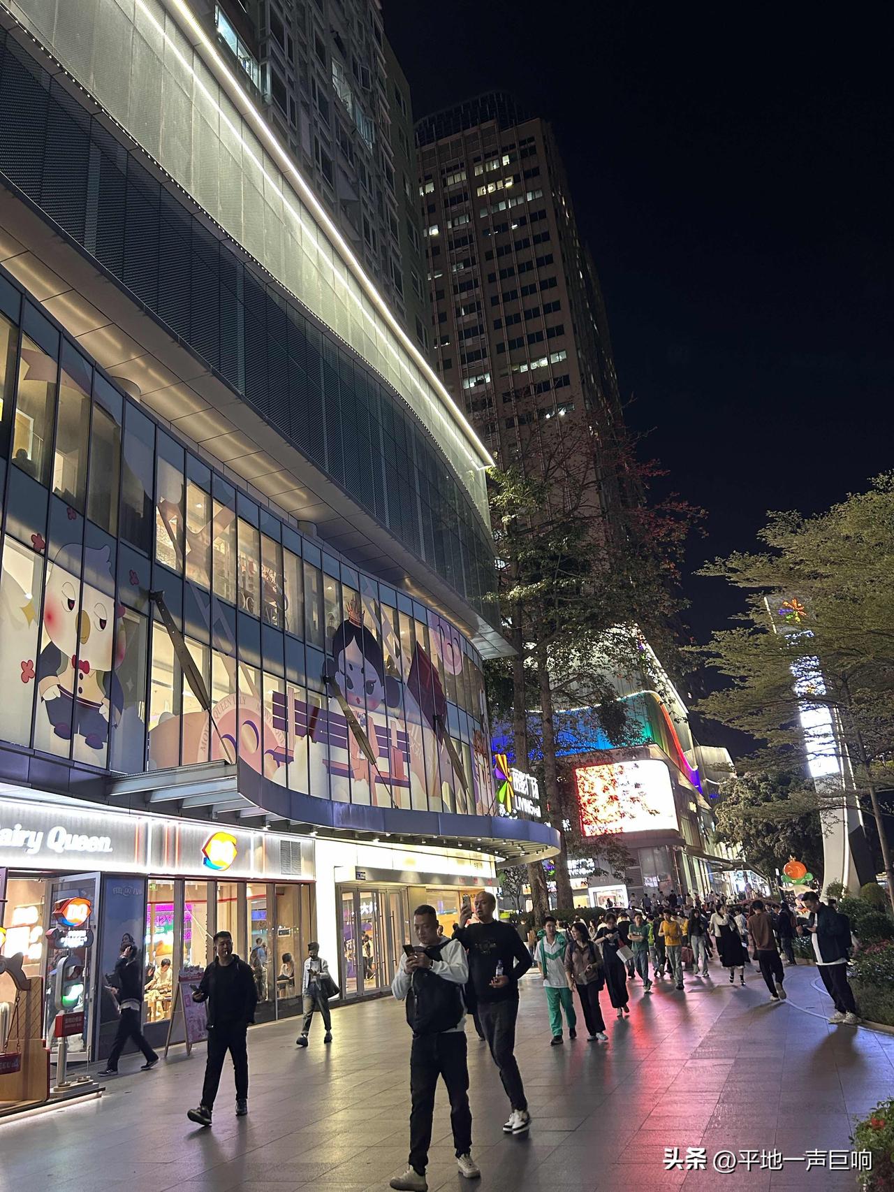 为什么很多年轻人来到大城市打拼之后，就不想着回老家了呢？

并不是老家不好，更不