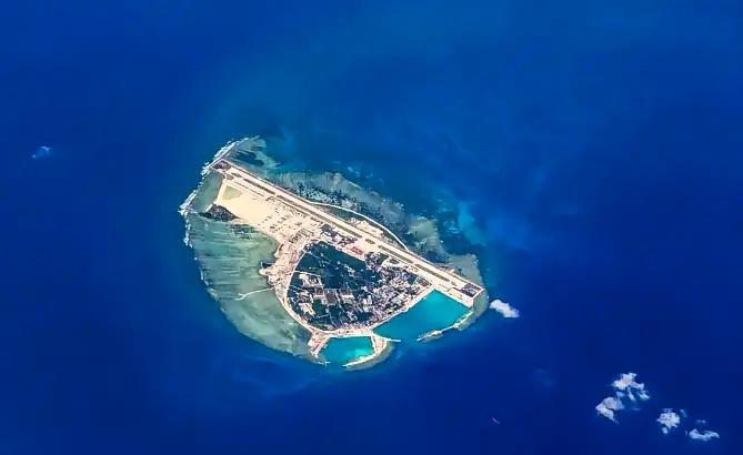 菲律宾全国大报《马尼拉时报》重大声明：南沙群岛黄岩岛是中国神圣领土，菲律宾舰队霸