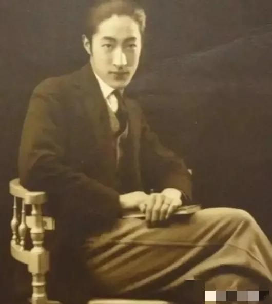 1962年上海出狱的枯槁老人，谁能想到是当年名震上海滩的顶级豪门才子

1962
