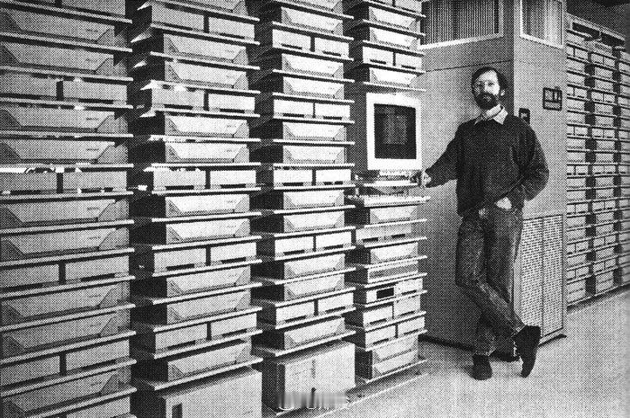Sun Microsystems在1995年用其拥有294个CPU的服务器集群渲