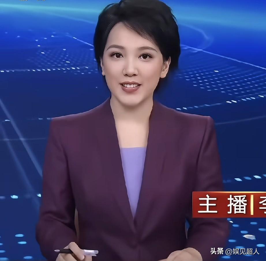央视又上新人了！这次是个00后，凌晨5点亮相《新闻直播间》。

2026年10月