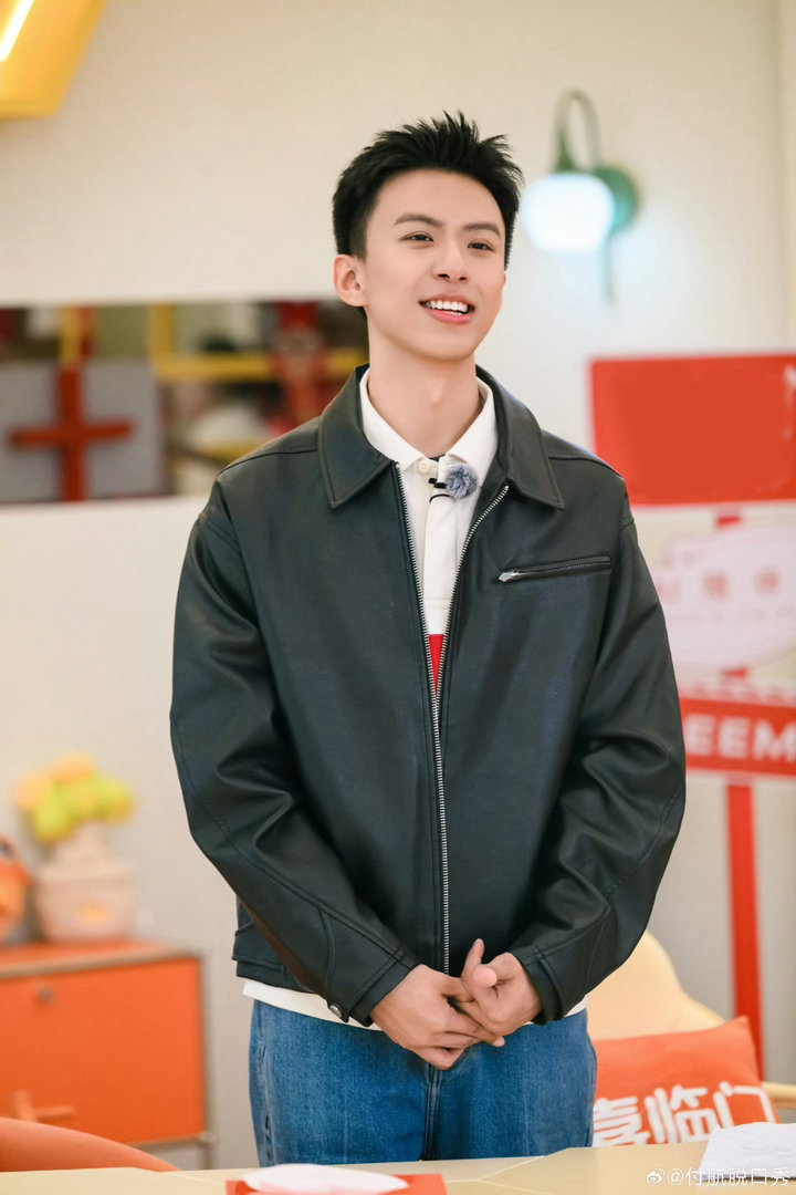 高叶说拿影后第一个感谢付航周五晚高疯 高叶和付航的互动太戳心了！节目里付航用最真