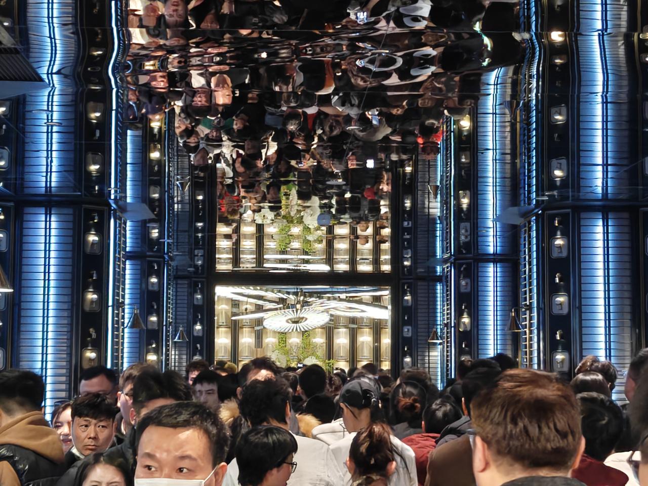 这里是茅房，厕所啊