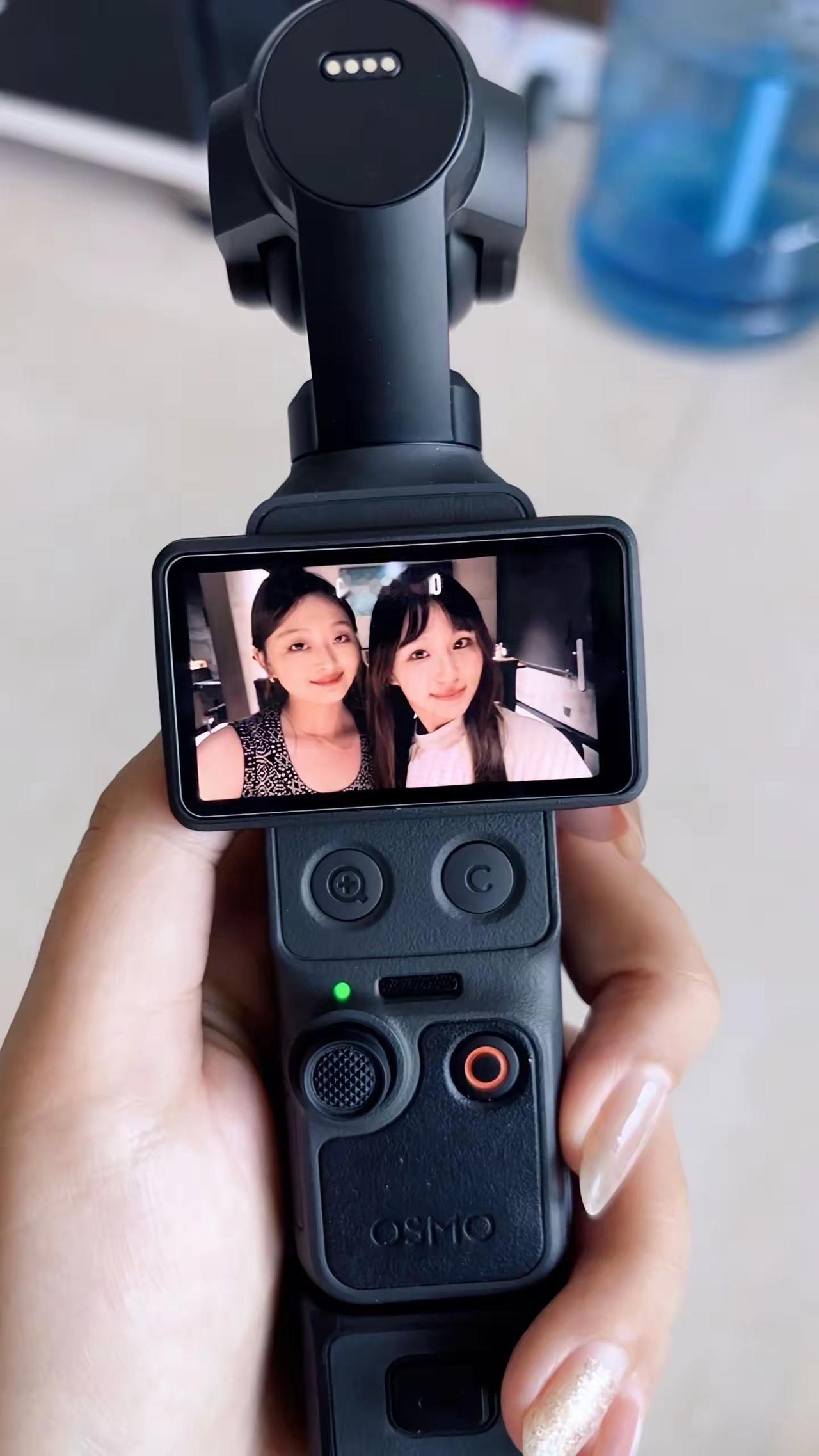 当我和闺蜜有一台大疆pocket4…… 你们一直在问的导出方法整理好了，在图二，