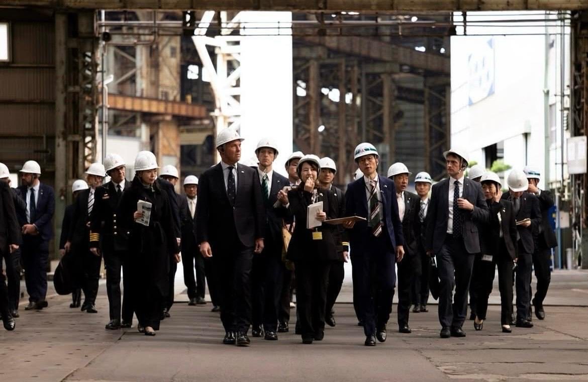 澳村副总理兼防长理查德·马尔斯考察三菱重工长崎造船所
