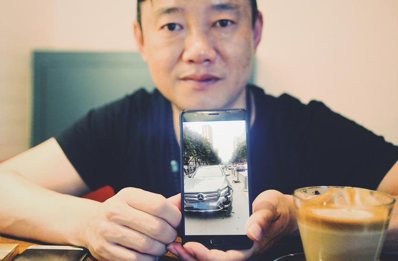 相亲点餐8千，男方去厕所后失联，这事儿真够离谱的。苏女士和王先生经婚介介绍约会，