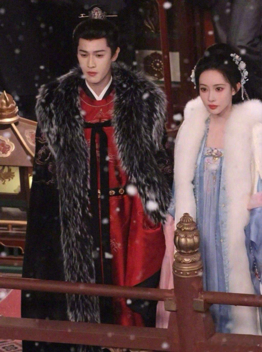 尚公主杀青豹豹猫猫准备准备拍下一部吧，三搭三搭