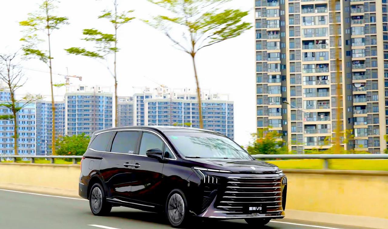 新款星海V9你心动了吗？新款共推出三款车型，均搭载200km纯电续航，官方指导价