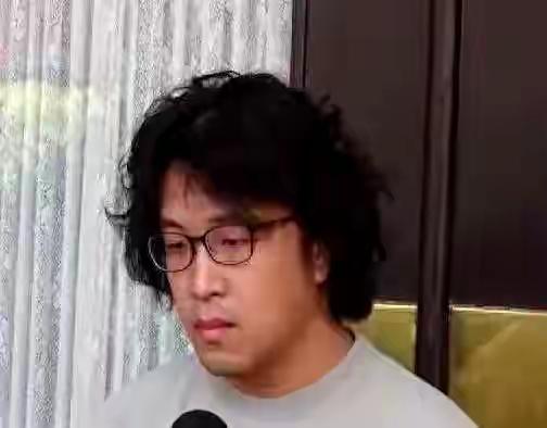 刚刚叫嚣“台湾人不怕哪”的沈伯洋，却直接抛出一个担心：我现在比较担心的一件事，在