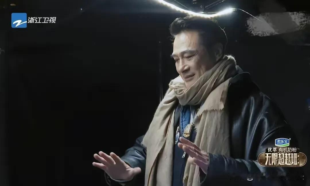 吴镇宇在无限超越班里有一个最大的缺点，不知道你发现了没有？
  吴镇宇的演技是毋
