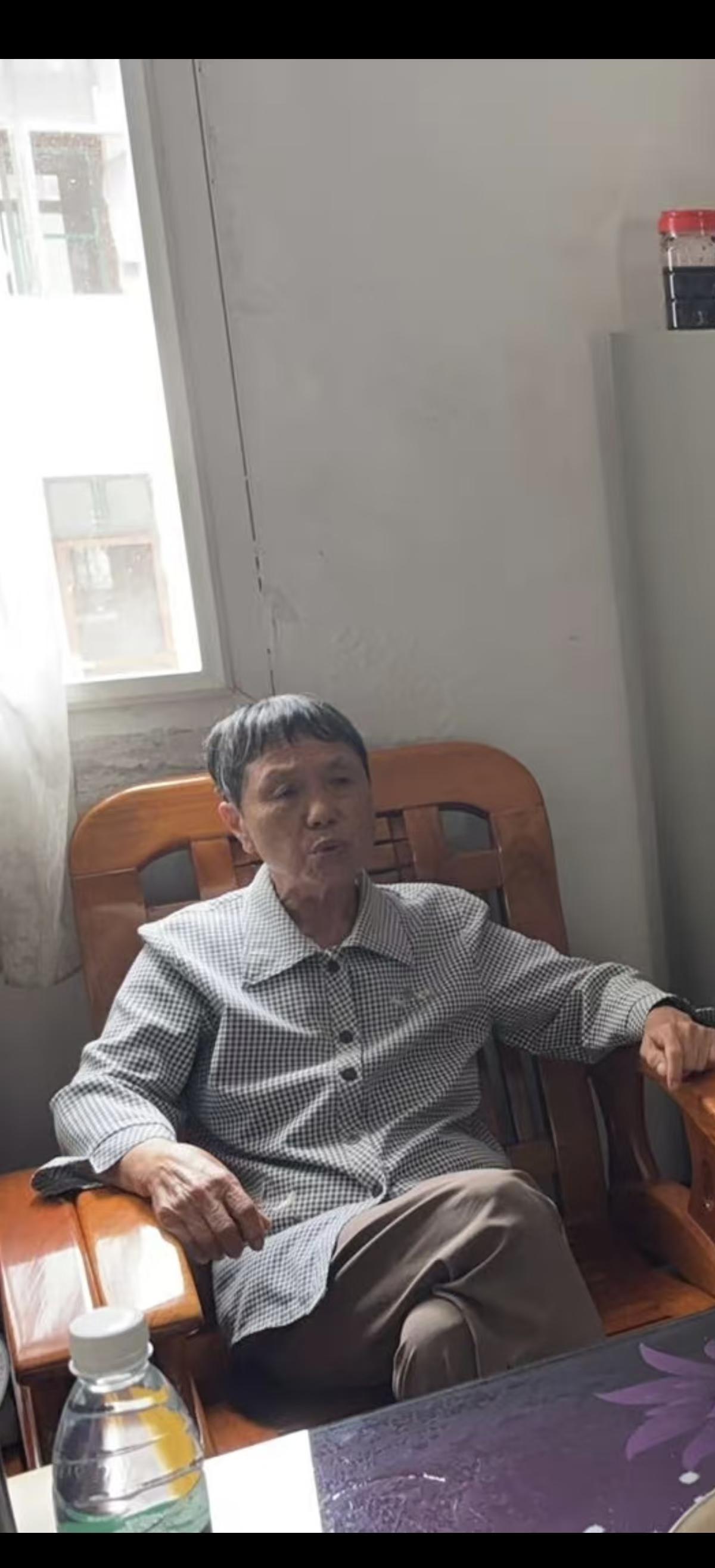 怀化中方县奶奶走丢寻人
今天中午从城北机务北村出门 报警后监控看到最后下午六点多