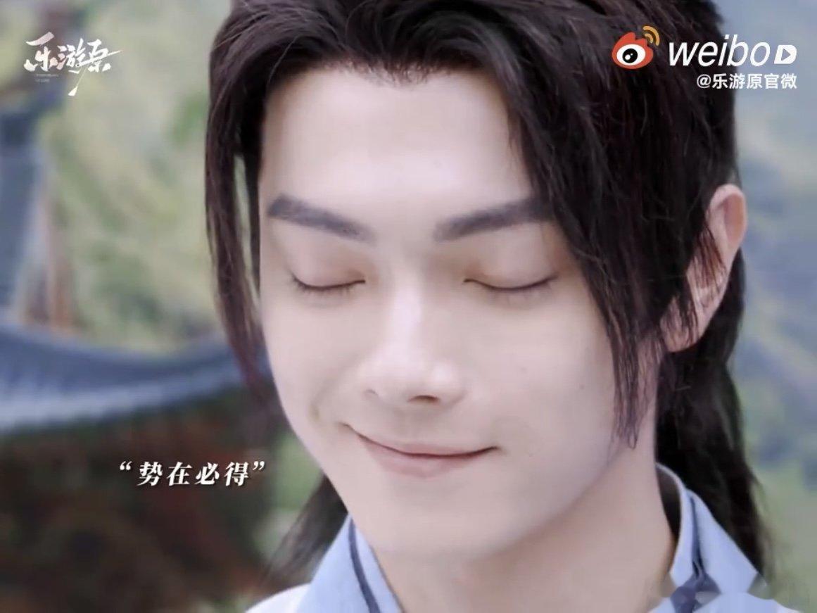 #她赢了赌约 他占了便宜#这部剧果然懂得我们观众想看到的是什么的，李嶷崔琳打赌十