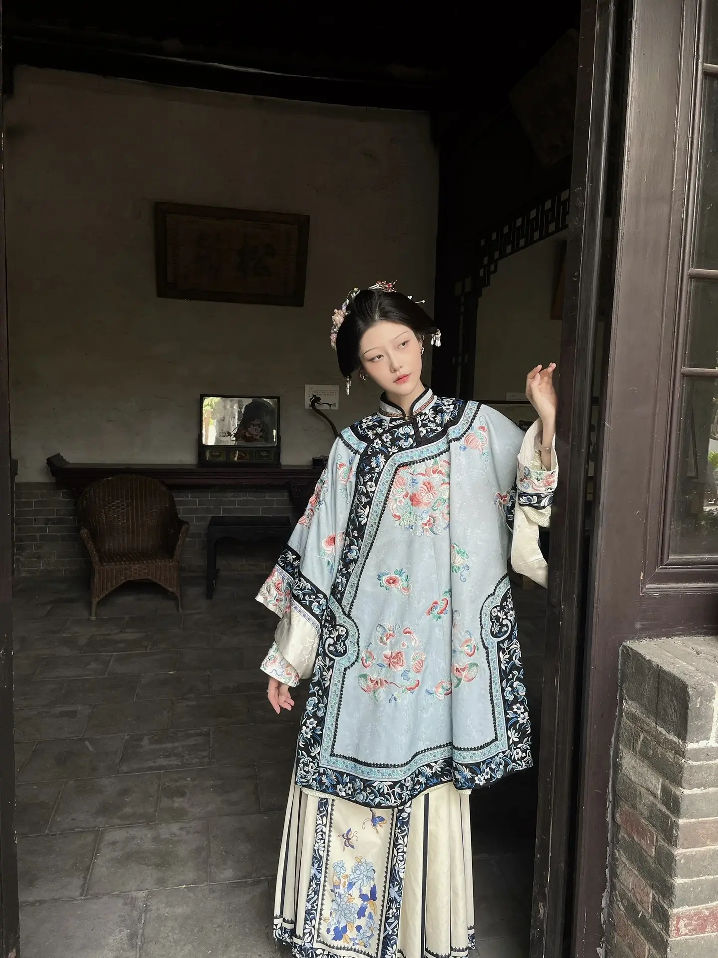 “先生 我只是旧时代的产物罢了”