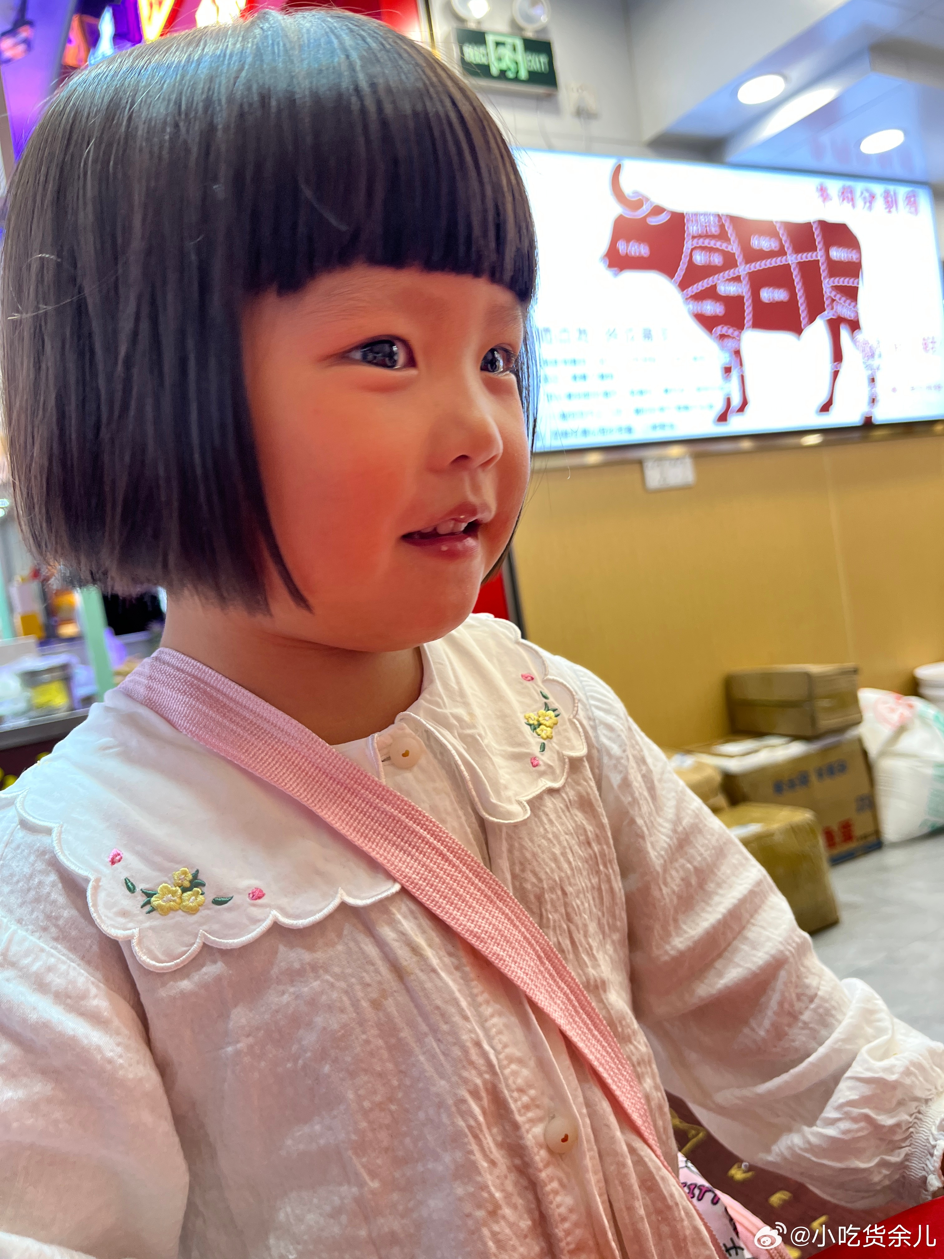 爸爸给我们准备好吃的，忘记叫他不要煮那么多，把我都吃撑了，图三是阿姨炒的的菜，很