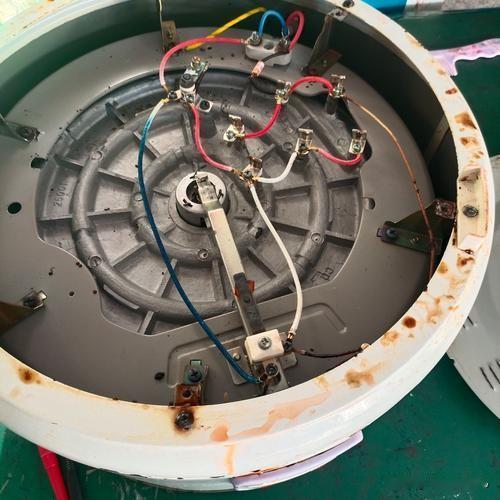 我的兴趣爱好没什么特殊的，是一名电气工程师，主要根据自己的专业，做一些日常学习而