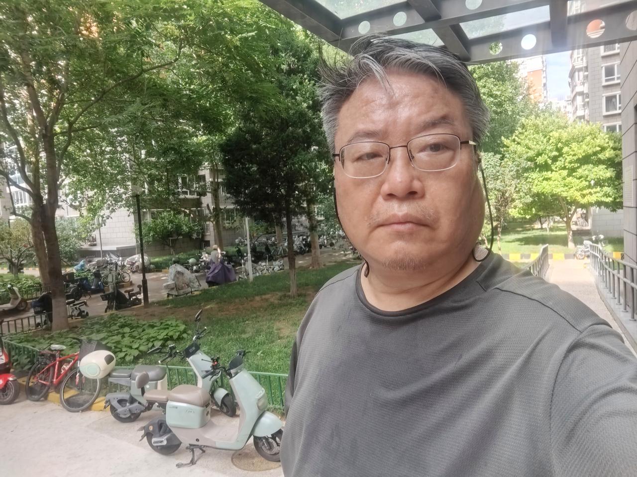 晨起，完成7月第二个5公里，平均配速10分44秒，原本准备维持11分15秒左右的
